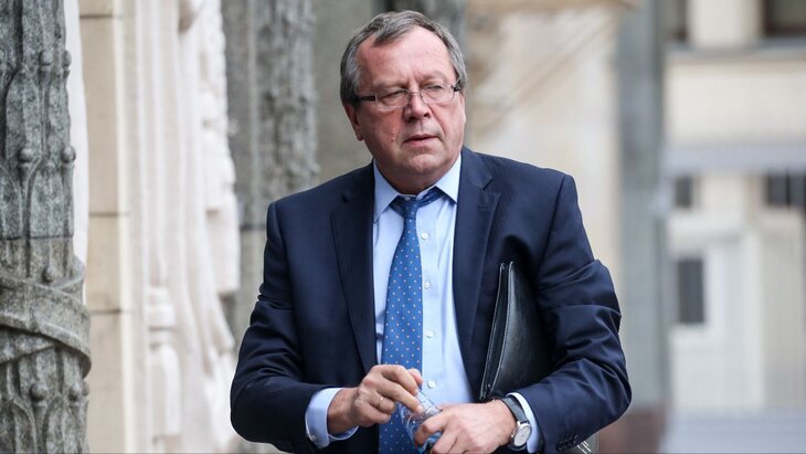 ����� �� � ������� ������������� ������������ 4 ����������� ��������