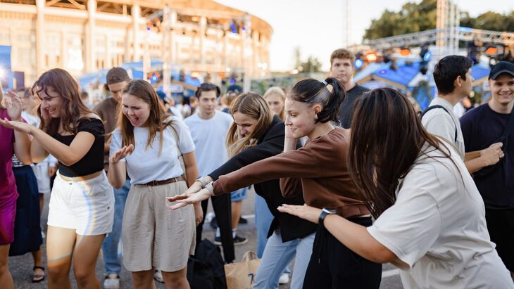 ��������� �� ���� "������, �������, ������" ������� ����� � ������