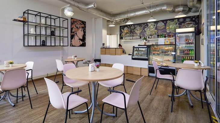 ����� �������� �� ����� ����� 700 �������� ������������ �� ����� ����