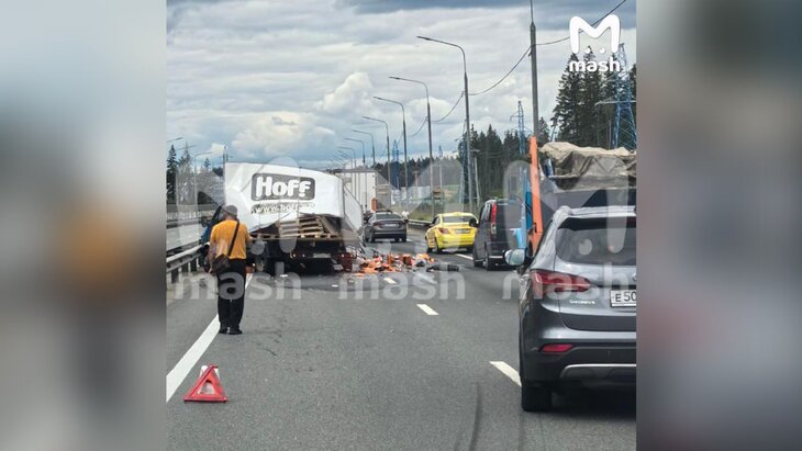 ���� � ��������� ������������� � ����-��������� ������ ����������� � ���