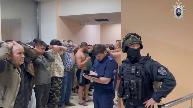 ����� 400 ������� ������� ��������� �� ���������� � ���������� �������� � ������