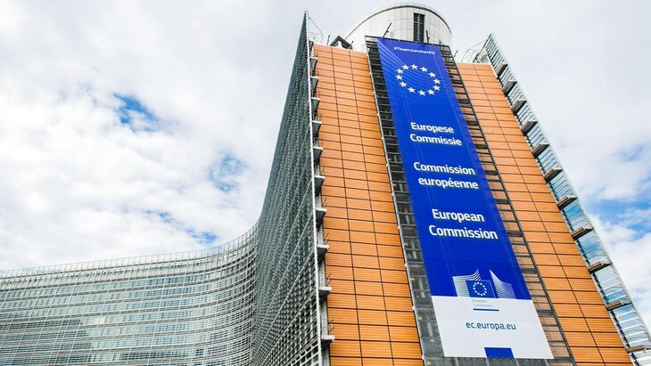 �� ����������� �� 700 ��� ���� Apple � Meta �� ��������� ������ �����������