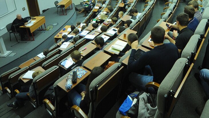 ������������ ������ � ���������� � ���� �����, ����������� ��������� �� ������� ����