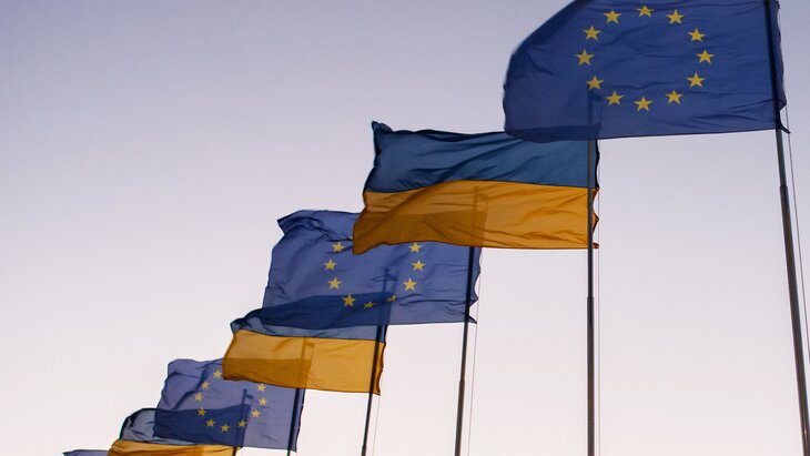 �� �������� � ����� ������ 4,5 ���� ���� ������� �� 50 ���� ����