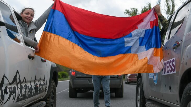 ����� ������������ ������������� �������� � �������