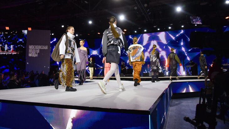 ������ ���������� ������ ���� ������� � 4 �� 9 �������