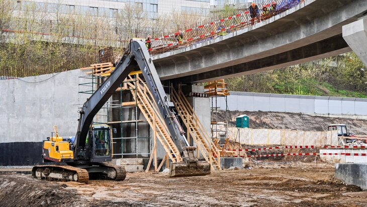 ����� 300 �������� ���������� ���������� ������-�������� ���� �������� � ������