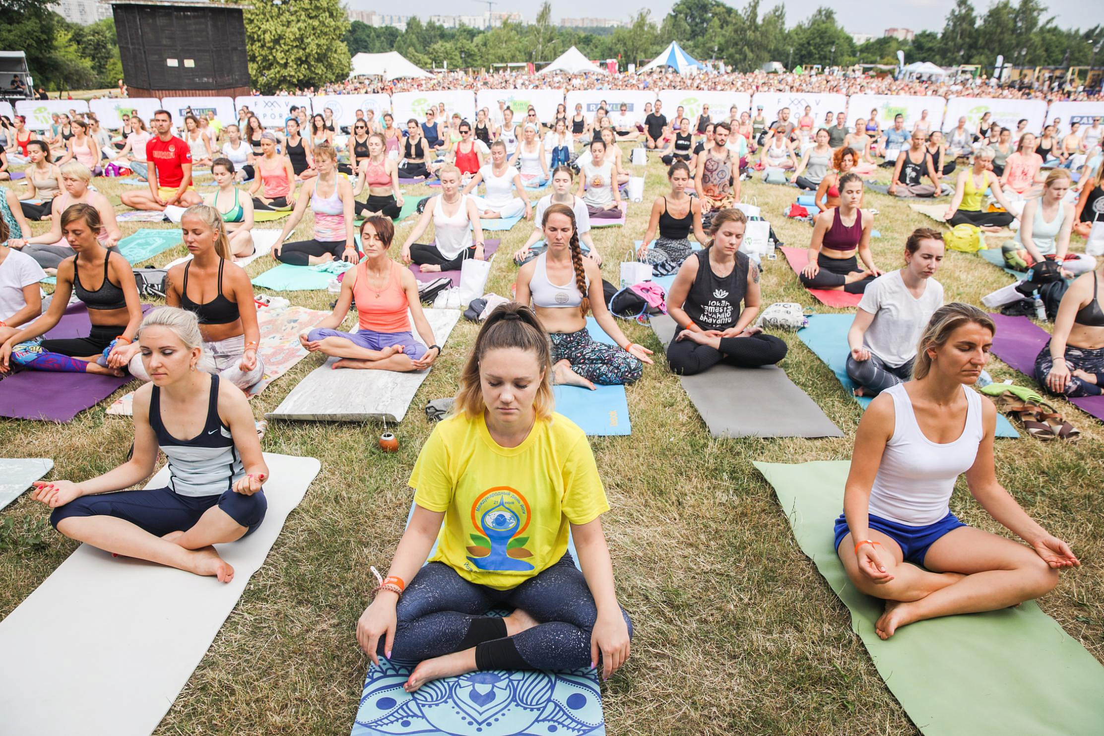 Фестиваль йоги проведут в «Царицыно»