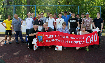 Турнир по флорболу на приз Центра физкультуры и спорта САО прошел на спортивной площадке на Хорошевском шоссе.