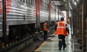 В ЮАО началась подготовка пригородных поездов к зимнему сезону