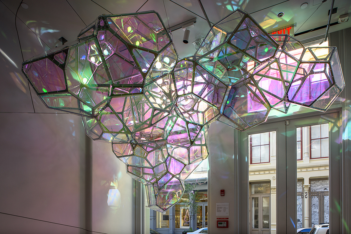 В ЮАО покажут необычную световую инсталляцию