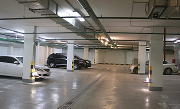 84 машино-места в крытых гаражах-стоянках выставляются на продажу в Хорошевском районе.