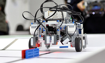 Досуговый центр «Личность» приглашает на открытую олимпиаду по робототехнике